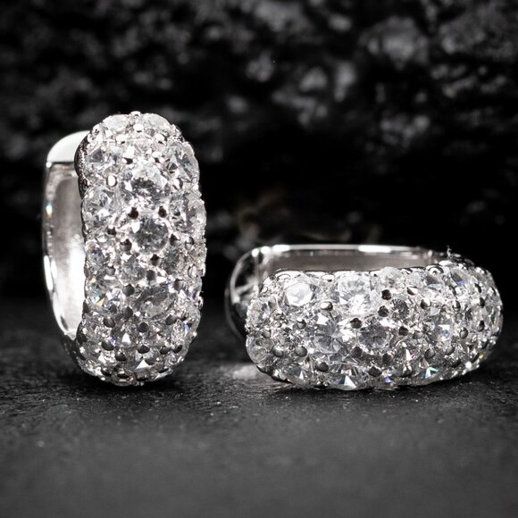 White Gold Plated 925 Sterling Silver  Cz Honey Comb Flower Set Hoop Earrings - Picture 1 of 7